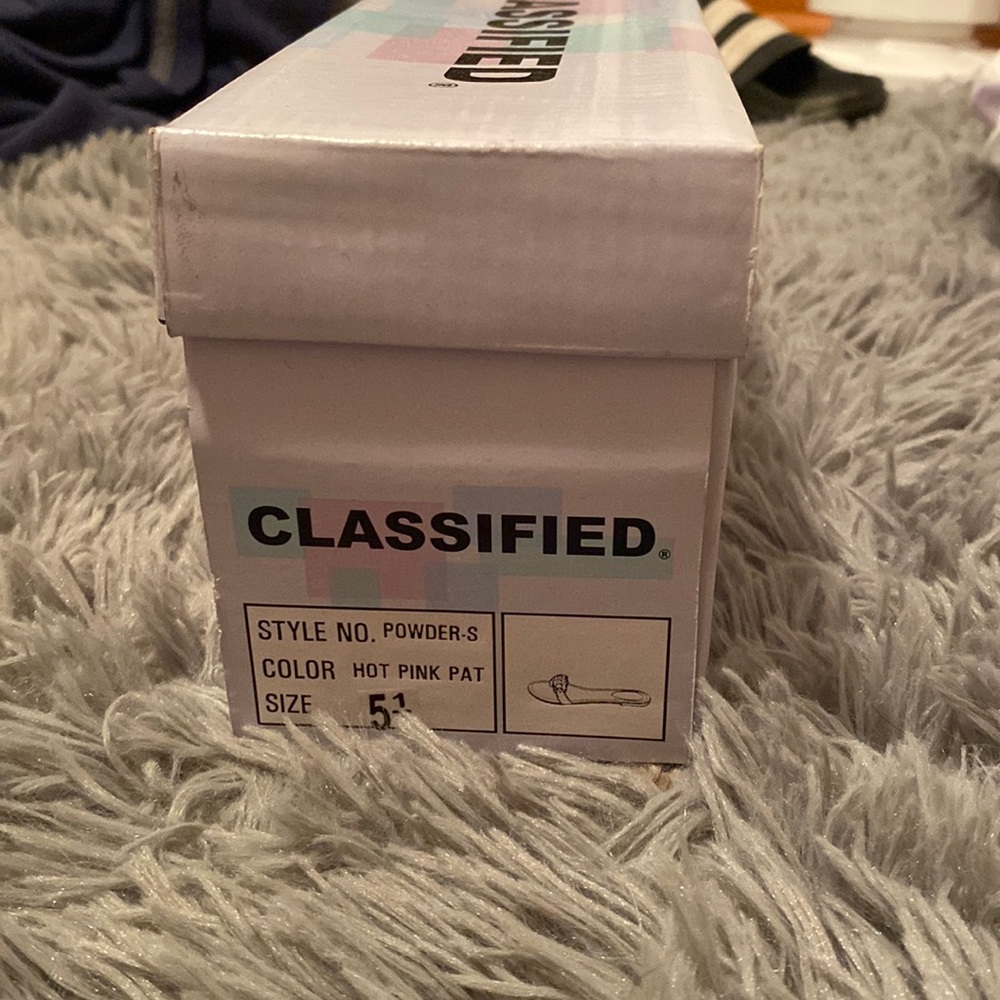 classified hot pink pat